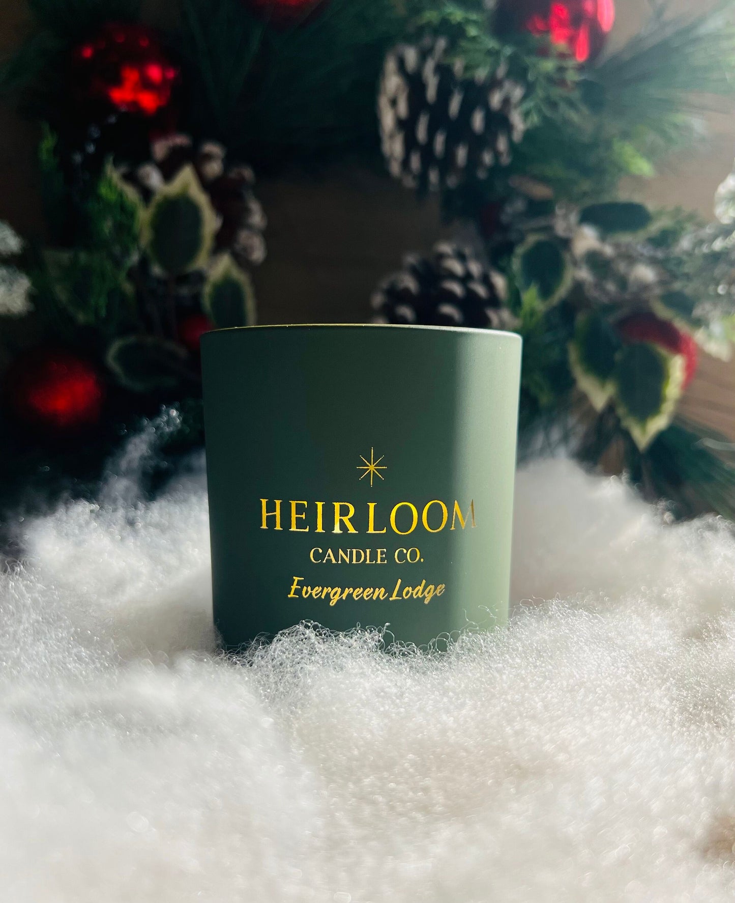 Christmas Candle: Evergreen Lodge